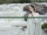 Elegant Women in Traditional Hanfu Fashion:A Showcase of Splendid Performances