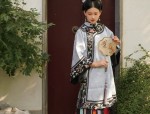 The Splendor of Traditional Cheongsam:The Revival of the Flower-Adorned Qipao