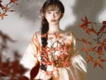A Summer Day with a Little Purple Hanfu Girl