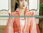 Exam Day Cheer:The Cultural Significance of Qipao in Chinese College Entrance Examination