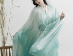 The Splendor of Hanfu:A Girls Ruqun Tradition