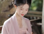 The Ethereal Beauty of the Piao Miao Xian Hanfu:A Journey into Traditional Chinese Elegance