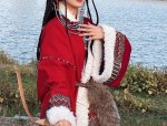 The Art of Styling a Shawl with a Black Cheongsam