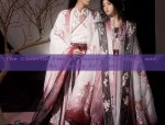 Vintage Earrings and Cheongsam:A Blend of Tradition and Modernity