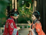The Evolution of Qipao:A Neck-Strapped Modernized Version of Traditional Cheongsam