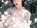 Hangzhous New Silk Cheongsam Collection:Embracing Tradition with a Modern Twist