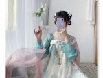 Embracing New Styles of Plus-Size Cheongsam in Shanghai