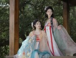 Elegance of the Ancient汉服女装，历史的韵味与现代的风采
