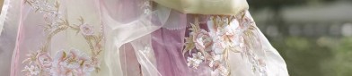Reinventing the Cheongsam for 2024:The New Era of Mini-Stature,Low-Collar Qipao