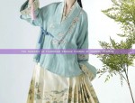 Enchanting Encounter:Yao Sister Meets the Divine Deer in Authentic Hanfu Costume