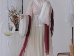 The Enchantment of a Brown Horseface Skirt:A Cultural Exploration