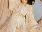 Elegant Summer:The Revival of Ancient Hanfu Fashion for Women