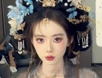 The Rise of the Internet-Sensation Cheongsam Dress:A Cultural Phenomenon