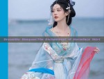 Dreamlike Qianyuan:The Enchantment of Horseface Skirt