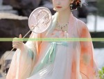 Cloud Clock Tower and the Splendor of Traditional Chinese Hanfu Fashion