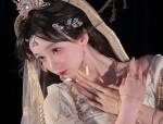 Mystic Maiden in Traditional Chinese Attire:The Fusion of Japanese Aesthetics and Hanfu Fashion