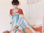 The Rising Popularity of Hanfu among Teenagers and High School Students