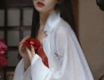 Childrens Short-sleeved Hanfu Dress:A Blend of Tradition and Fashion