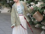 The Story of Su Qi Boutique:The Allure of Horseface Skirts