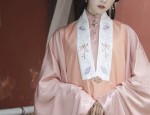 White Horseface Skirt in Winter Style:A Fashionable and Warm Choice