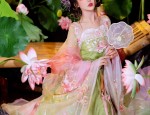 Hangzhou Silk Cheongsam:The Splendor of Satin in Traditional Elegance