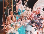 The Hangout of a Hanfu Maiden:A Closer Look at the衣架 of a汉服少女