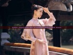 The Summer Elegance of a Young Master in Traditional Hanfu