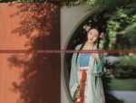 Winter Elegance:Exploring the Beauty of Hanfu Womens Fashion in Autumn and Winter