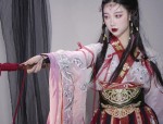 The Splendid Nine-Screen Cheongsam:A Symbol of Chinese Traditional Elegance