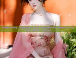 Modernizing Traditional Tang Costumes for Women in Autumn-Winter Fashion