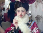 Blooming Elegance:The Revival of Hanfu Han Chinese Traditional Clothing)