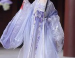 Traditional Cheongsam,Wig,and Hair Updo:A Guide to Cultural Elegance