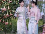 Reinventing the Cheongsam:The Modern Long-Style Qipao for Female Students