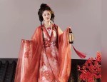 Elegant Mini-Sized Fashion:The Art of the Cheongsam-Style Horseface Skirt Set for a Lady