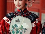 The Elegance of Mared with a Horseface Skirt and a White Blouse