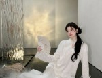 Embroidery Ladys Cheongsam Shop:A Glimpse into the World of Traditional Chinese Beauty