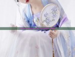 The Revival of Hanfu Fashion:Exploring the Cultural Significance of漫春雪汉服