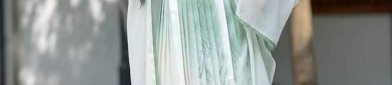 Exploring the Elegance of Plus-Size Trapezoidal Horseface Skirts