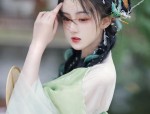 The Charm of Hanfu:A Petite Womans Guide to Wearing Chest-High Ruqun Skirts