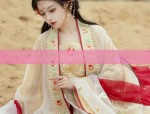 The Enigma of the Feminine Valor in Traditional Chinese Hanfu Fashion