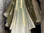 Winter-Friendly Cheongsam Shoes with Flat-Bottomed Elegance