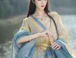 Hanfu Mosaic Tower:A Glimpse into the Splendid World of Traditional Chinese Fashion