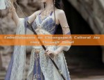Petite Charm in a Cheongsam:The Allure of a Mini-Beauty in Traditional Elegance