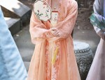 Traditional Chinese-Style Womens Cotton-Lined Tang Suit:A Blend of Fashion and Heritage