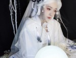 Gentlewomans Summer Hanfu Clothing:A Light and Delicate Fashion Statement