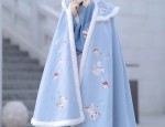 The Enchanting Femme Fatale in a Cheongsam:The Noblewomans Embrace of a Traditional Elegance
