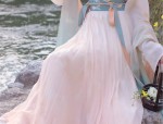 The Mamenqun Headdress:A Blend of Tradition and Elegance