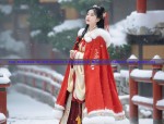 The Evolution of Dot-Pattern Cheongsam:A Blend of Tradition and Modernity