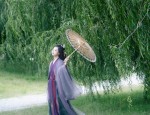 The Revival of Traditional Student Hanfu:Chest-Length Robes and Cultural Continuity