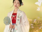 Winter Cheongsam with a Hooded Cape:A Traditional Elegance in Cold Weather